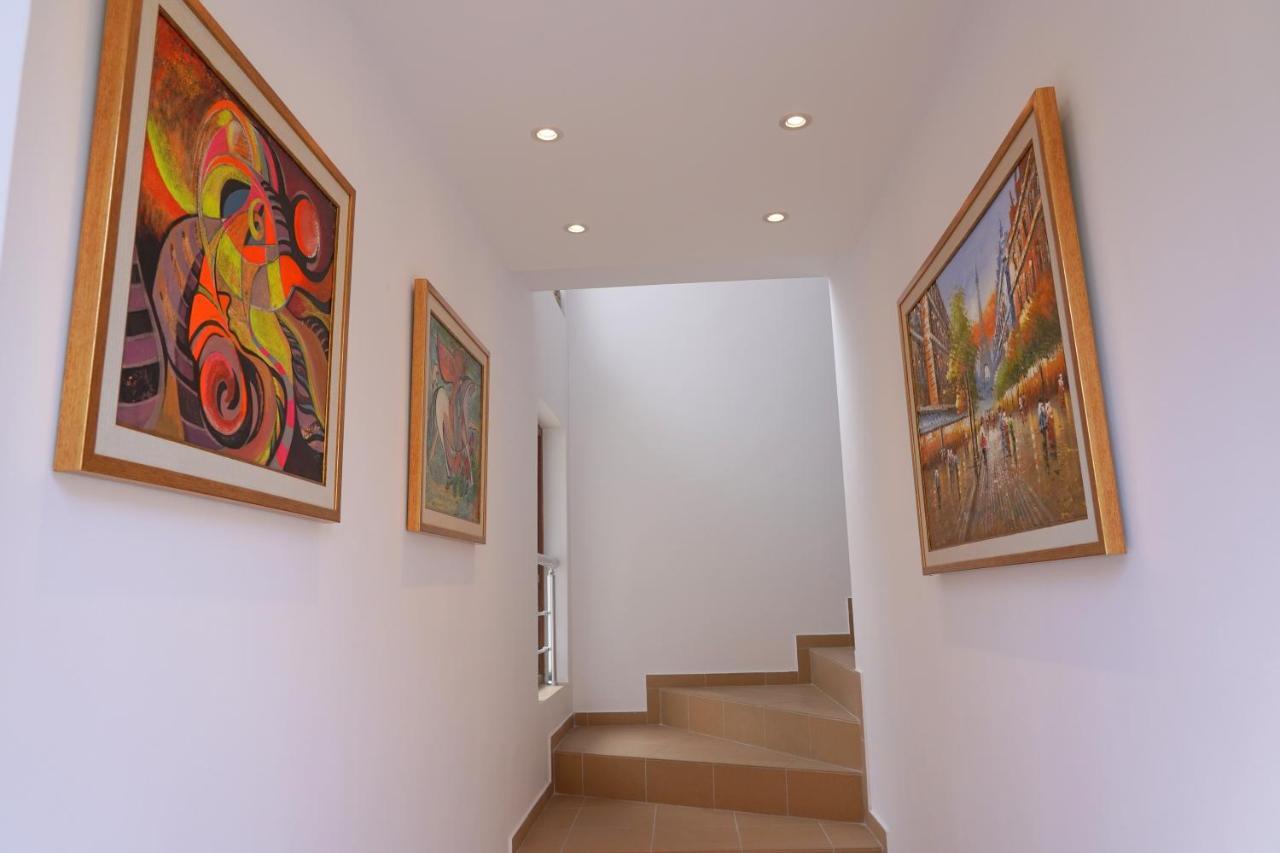 Shushi'S 1 Bedroom Central Apartment Plovdiv Exterior photo